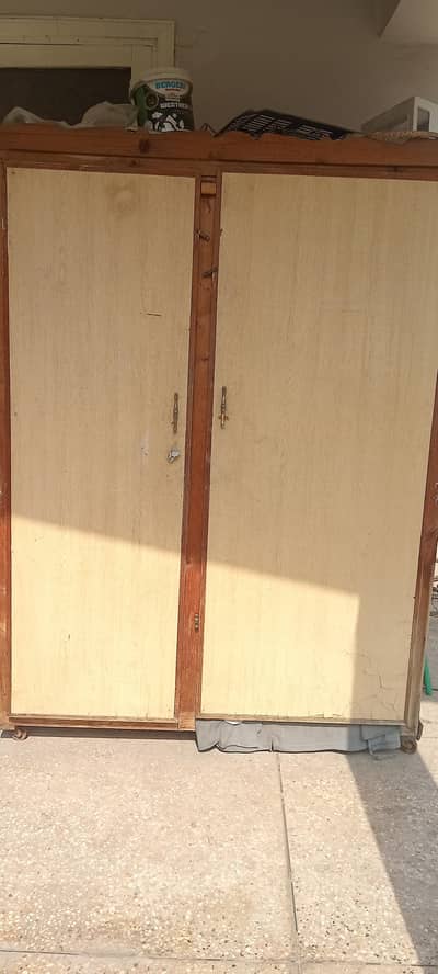 Big double sided cupboard.