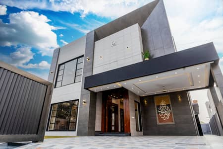 10-Marla Luxury House For Sale at Top Location