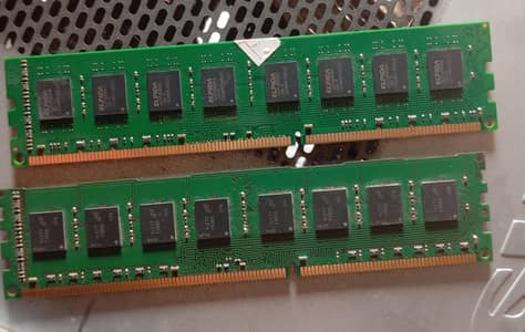 Urgent Sale Pair of Ram 16 Gb Total only 4000