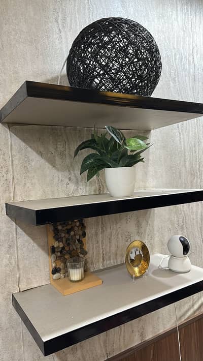 Multiple Decoration Items