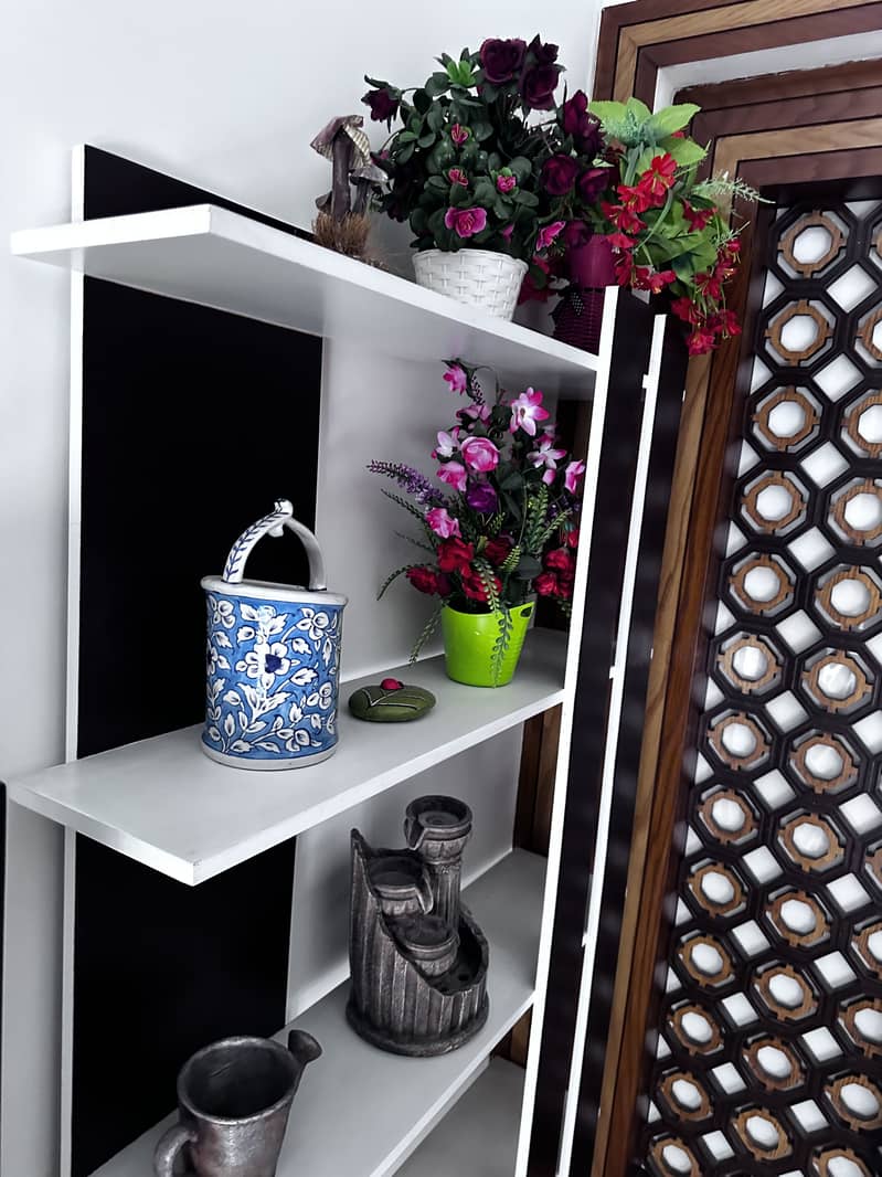 Multiple Decoration Items 5