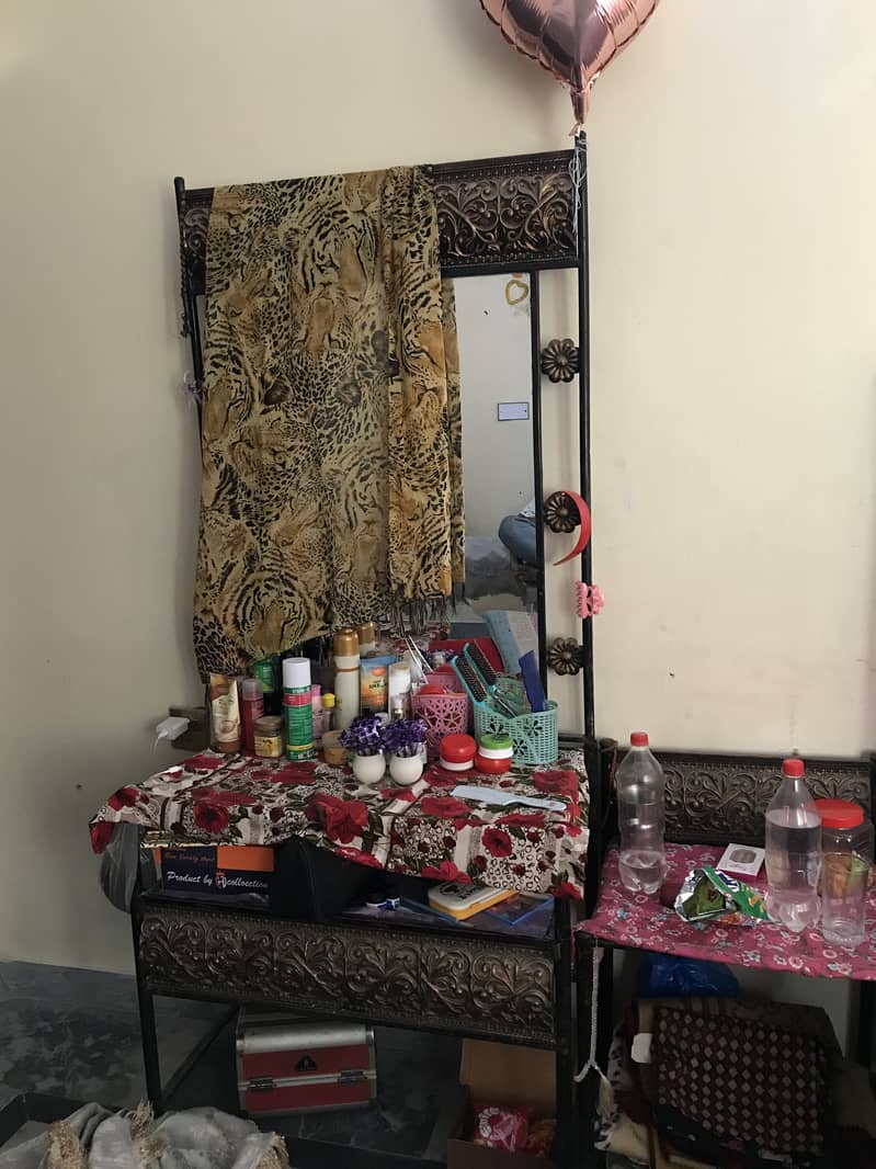 Double bed dressing 3