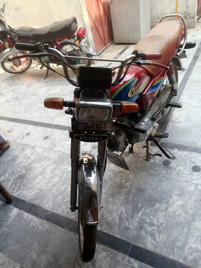 One hand bilkul ok chalny ma bhi fit ha 03077338117