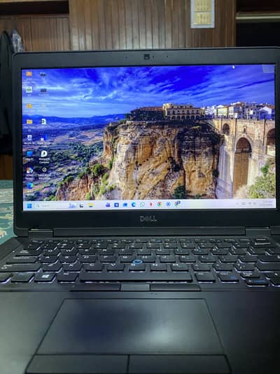 Dell latitude 5491 i5-8gen  8/25Gb intel  H  processor 14 inch screen