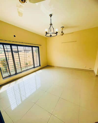 Ideal Location 10 Marla 5 Bed House Available For Sale In Askari 10 Sector C Lahore.