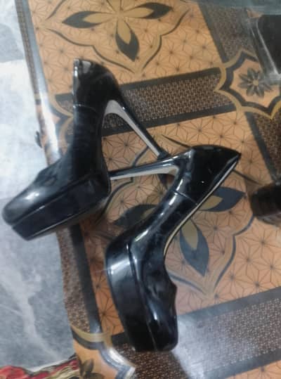 8 size imported heel