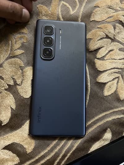 Hot 50pro Plus 13/256Gb Just like new