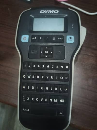 DYMO LABEL MAKER160 PORTABLE LABLE MAKER.