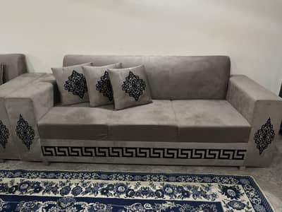 Sofa set in grey color