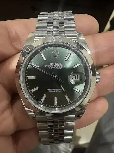 PURCHASE USED WATCHE Rolex Cartier Omega Hublot Cho