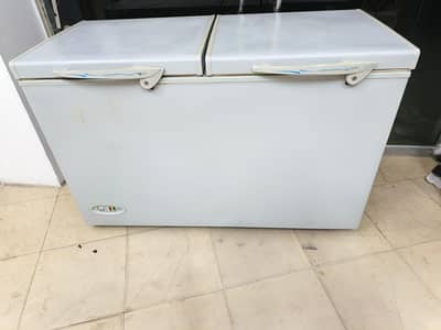 Waves deep freezer dabal door all okay/0321/080/77/77/