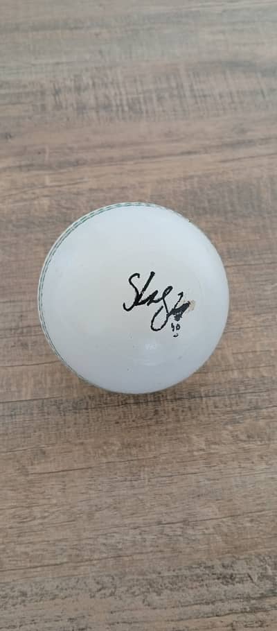 Collectable , limited edition , cricket lover , cricket ,batball