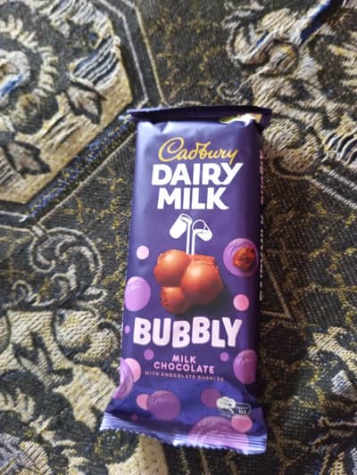 Full size chocolate 4 peice available Hain