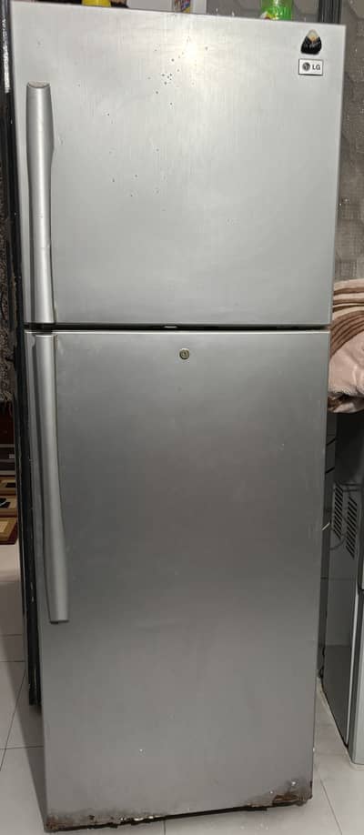 Full size LG Refrigerator best cooling