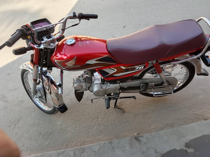Honda CD 70t 4