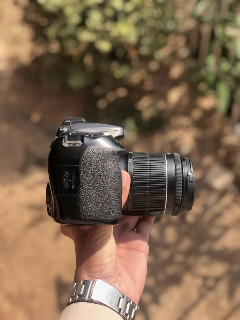 Canon 70D DSLR 3