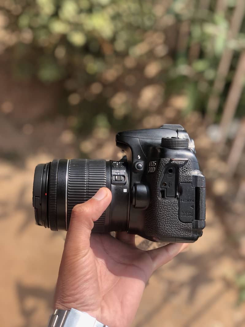Canon 70D DSLR 4