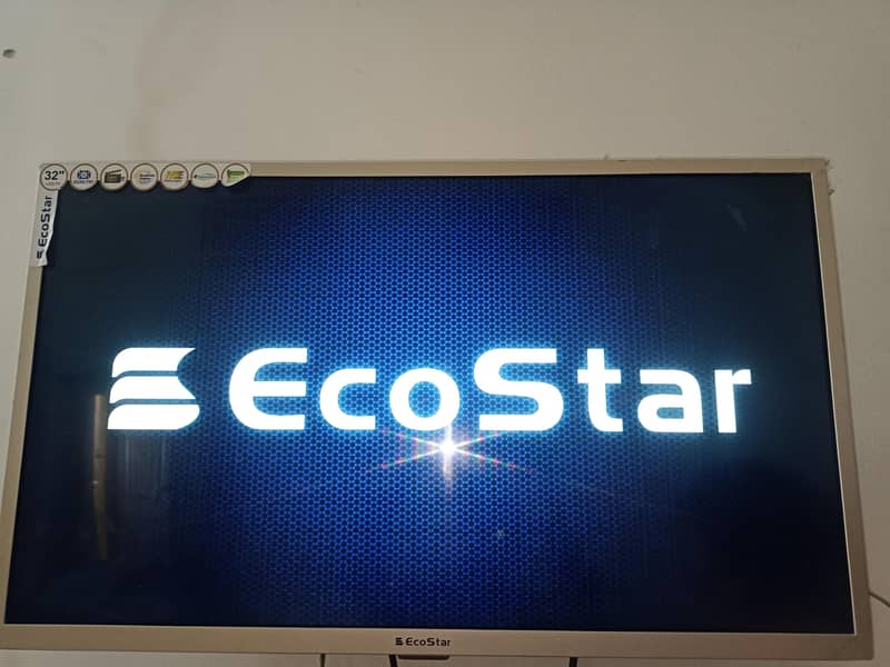 Ecostar new condition Tv with remote 3