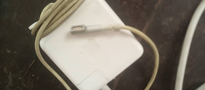MacBook charger adopter