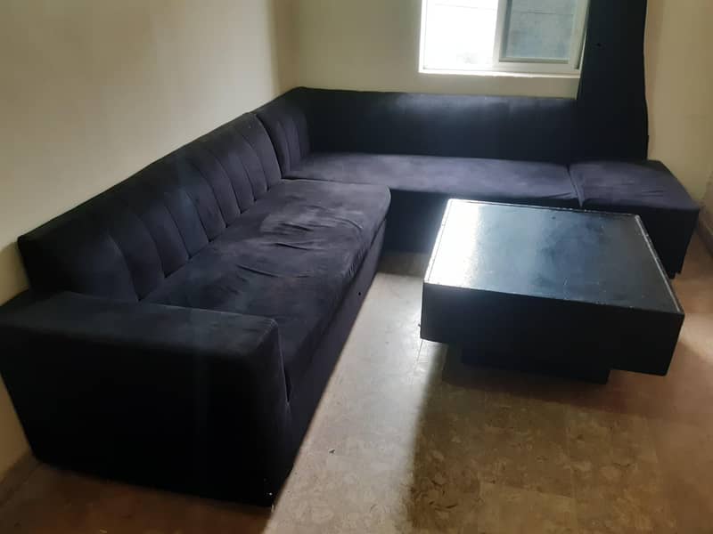 L shap sof with tabel 0