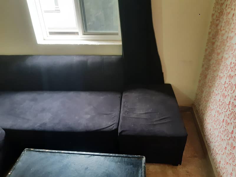 L shap sof with tabel 3