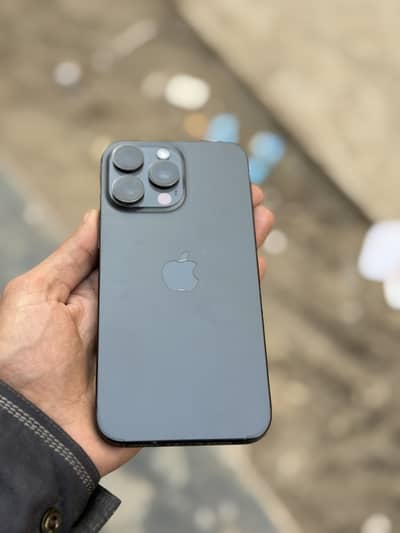 I phone 15 pro max 512g. Factory unlock