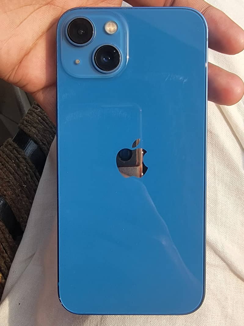 Apple iPhone 13 1