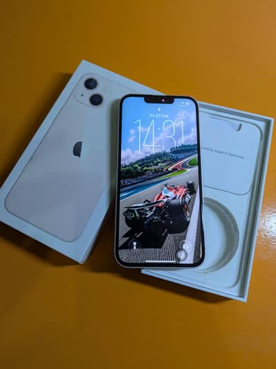 iPhone 13 128GB Factory Unlocked with Box