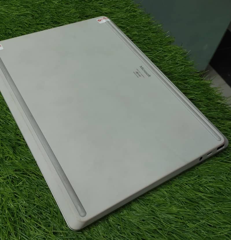 Microsoft Surface Laptop 5