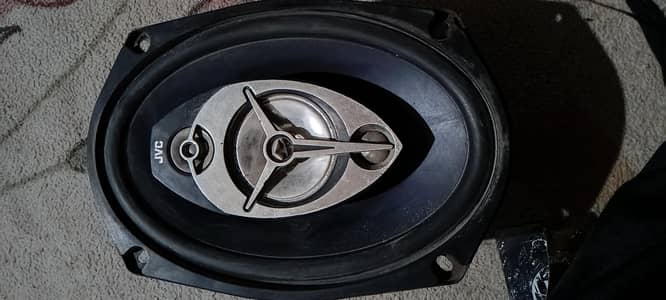 12 inch woofer 9 inch to speaker