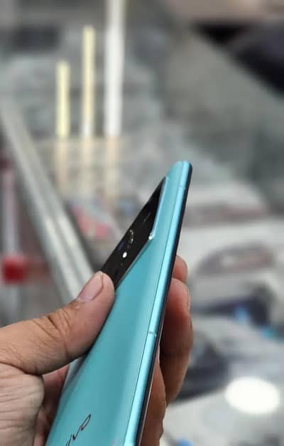 vivox80 mobile 10/10  hain