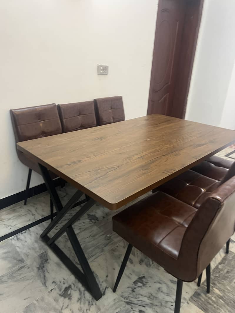 Dining table + Dining Chairs 2