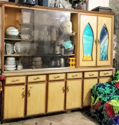 Wardrobe+ showcase  in lasani wood ok condition