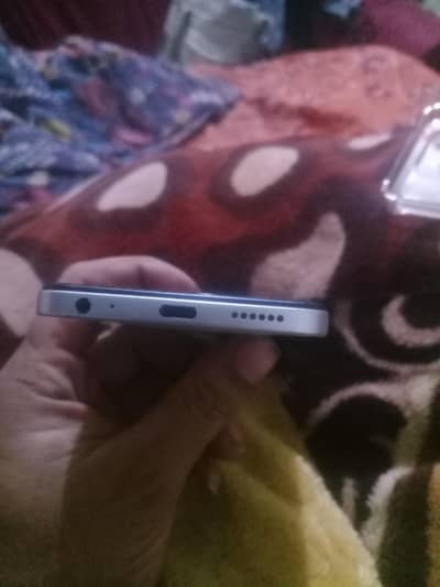 Infinix smart 8 ram4+4 memory 64