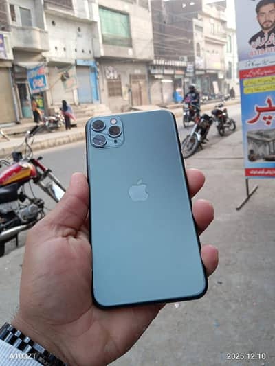 iphone 11 pro max  92 health