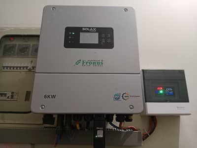 Hybrid Solax Inverter sealed like brand new.