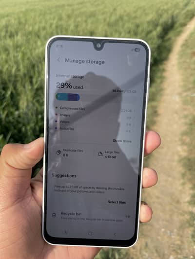 Samsung A 16 zabardst phone hai acha condition hai 10/10 hai