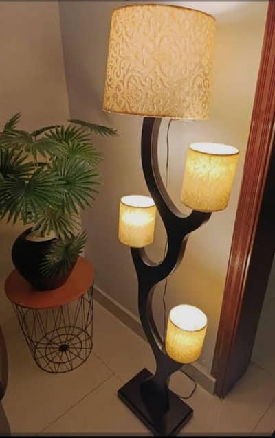 tree type four shade floor lamp