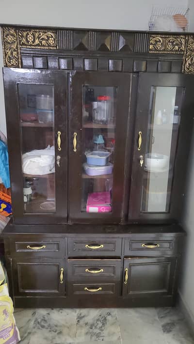 Crockery showcase. 1 year old