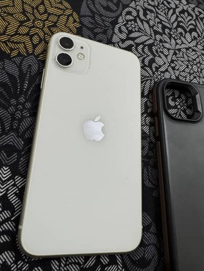 Iphone 11 NON PTA with Box