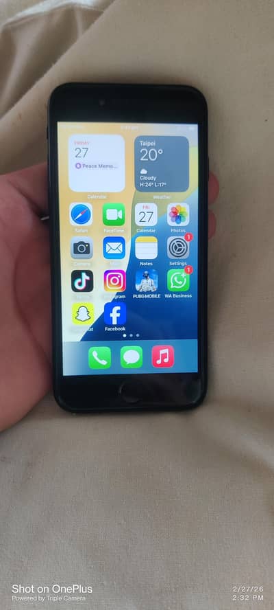 iphone se 2020 . non pta jv . 64 gb memory.