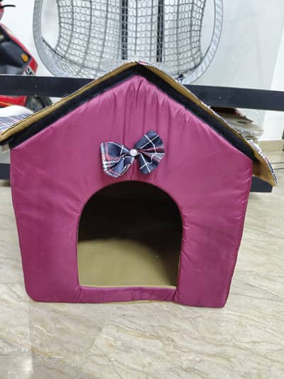 Cat House in 10/10 condition - XL size and Foldable