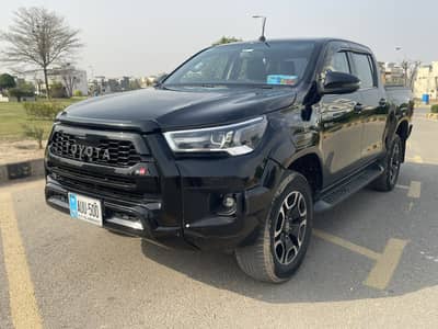 Hilux Revo v 2.8