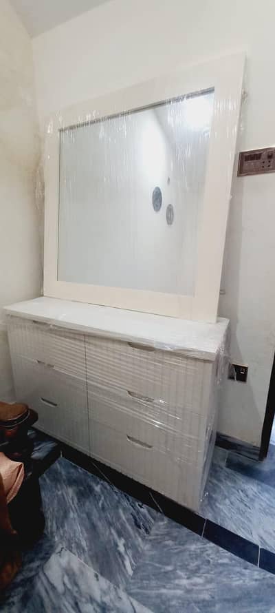 Unused Deco Paint Dresser With Mirror