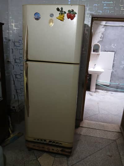 PEL REFRIGERATOR LARGEVSIZ2 EXCELLENT CONDITION