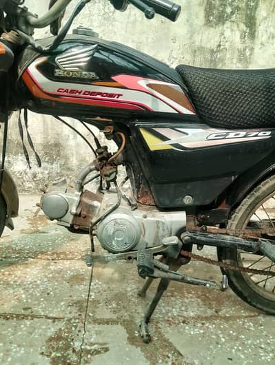 Best condition CD 70 Used.