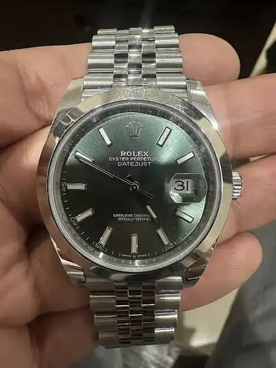 PURCHASE USED WATCHE Rolex Cartier Omega Hublot Cho