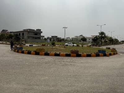 F-17 T&T 30x60 RESIDENCTIAL PLOT FOR SALE