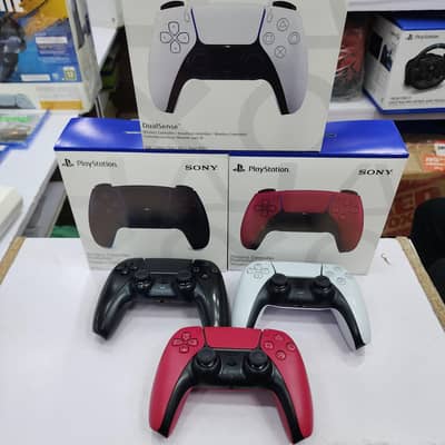 PS5 CONTROLLERS SLIGHTLY USED - RED - BLACK - WHITE