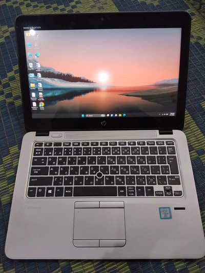hp elite book 820 core i5 6 gen